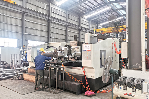 凯发一触即发数控驱动配件在东莞DMP展绽放光线